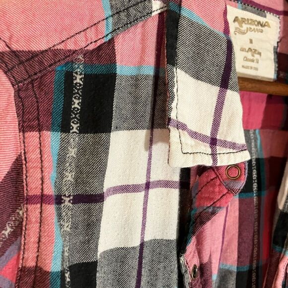 Arizona Jeans, plaid shirt, women’s size medium, excellent condition - Picture 3 of 6